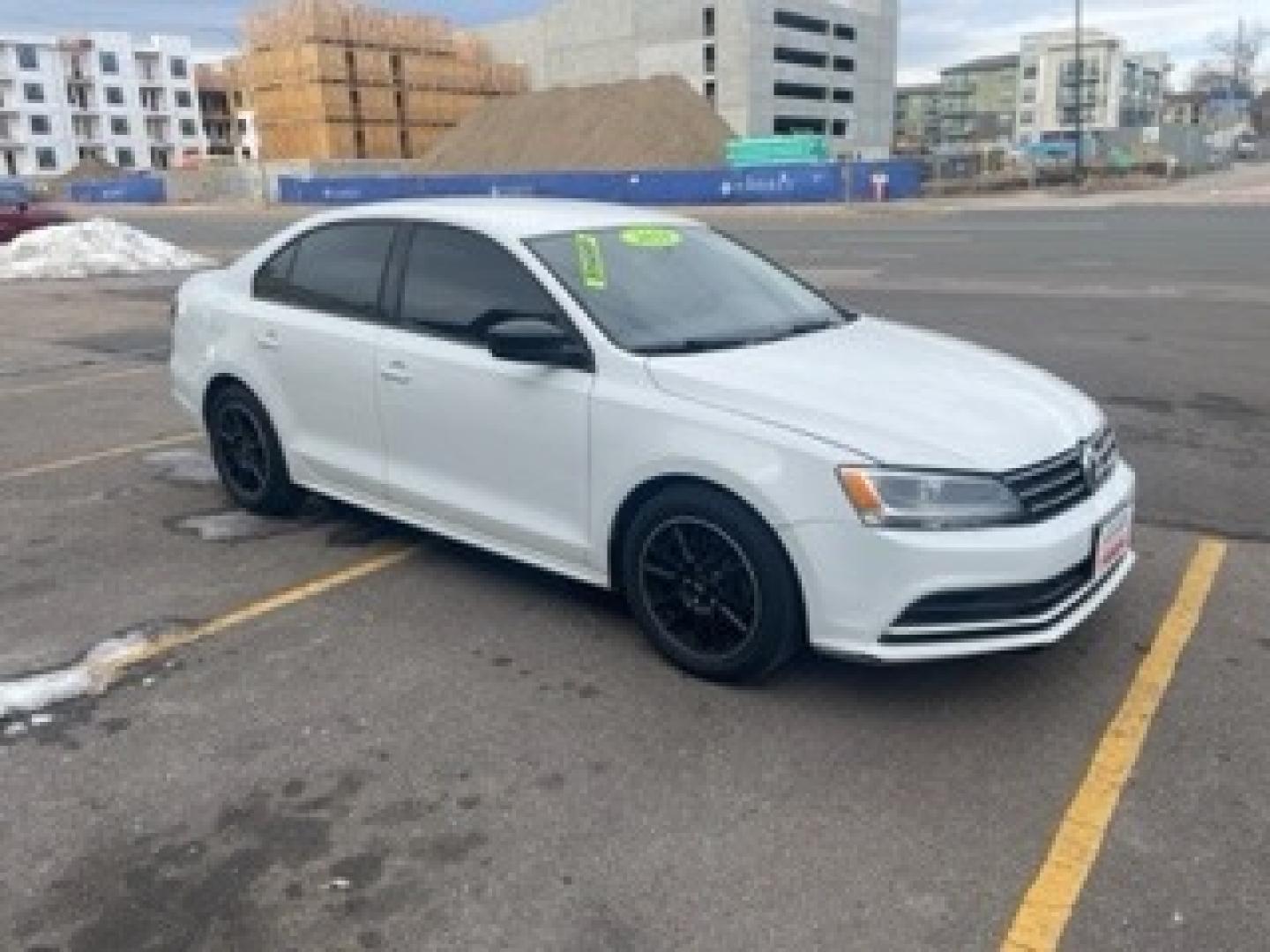 2016 VOLKSWAGEN JETTA 1.4T S 6A (3VW267AJ3GM) with an 1.4L L4 DOHC 16V engine, located at 10890 W. Colfax Ave., Lakewood, CO, 80215, (303) 274-7692, 39.739914, -105.120132 - Are you in the market for a reliable and affordable pre-owned vehicle in the Lakewood, CO area? Look no further than D1 Auto Credit - Lakewood, your trusted used car dealer in Denver County, Jefferson County, and Adams County. We specialize in providing bad credit auto loans for quality used and pre - Photo#4